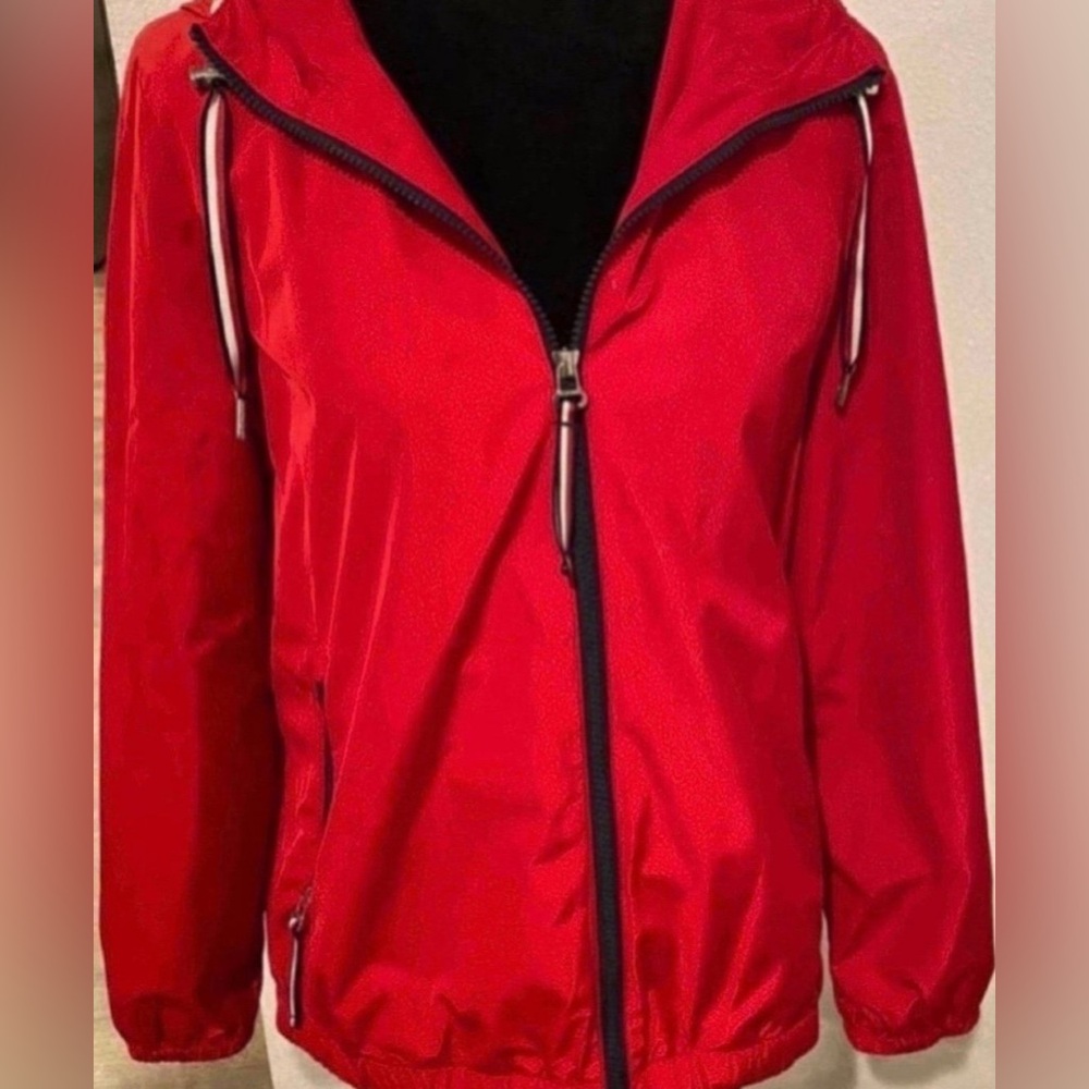 Brand New Women’s Jacket (Size S)